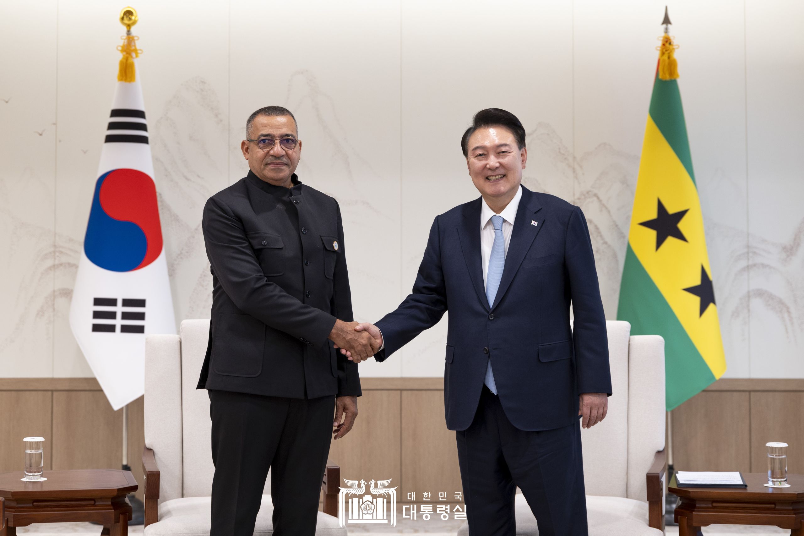 윤석열&nbsp;대통령, 한-아프리카 정상회의 계기 4개 아프리카 국가 정상들과 양자회담 개최(6.3 오후)